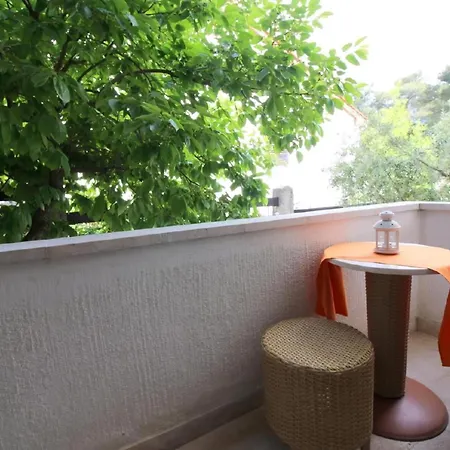 Apartment Sabina Mit Schoenem Garten, Ruhige Lage *