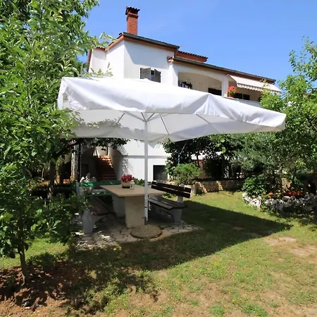 Sabina Mit Schoenem Garten, Ruhige Lage