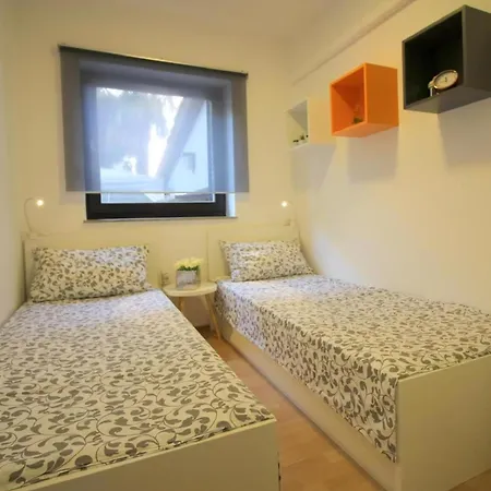 Sabina Mit Schoenem Garten, Ruhige Lage Apartment Poreč