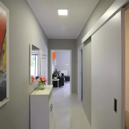 Sabina Mit Schoenem Garten, Ruhige Lage Apartment *